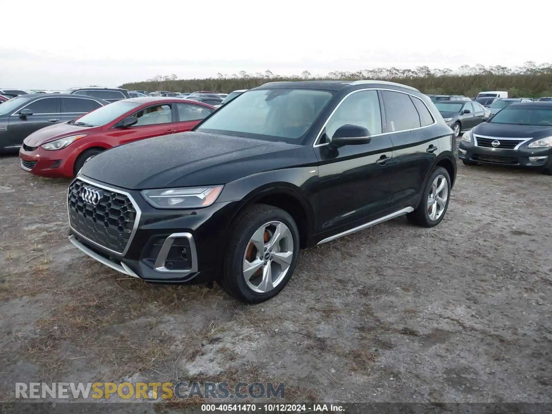 2 Photograph of a damaged car WA1EAAFY8N2025692 AUDI Q5 2022