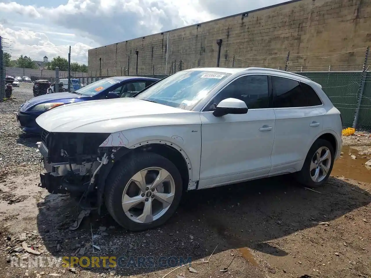 1 Photograph of a damaged car WA1EABFY0N2014580 AUDI Q5 2022