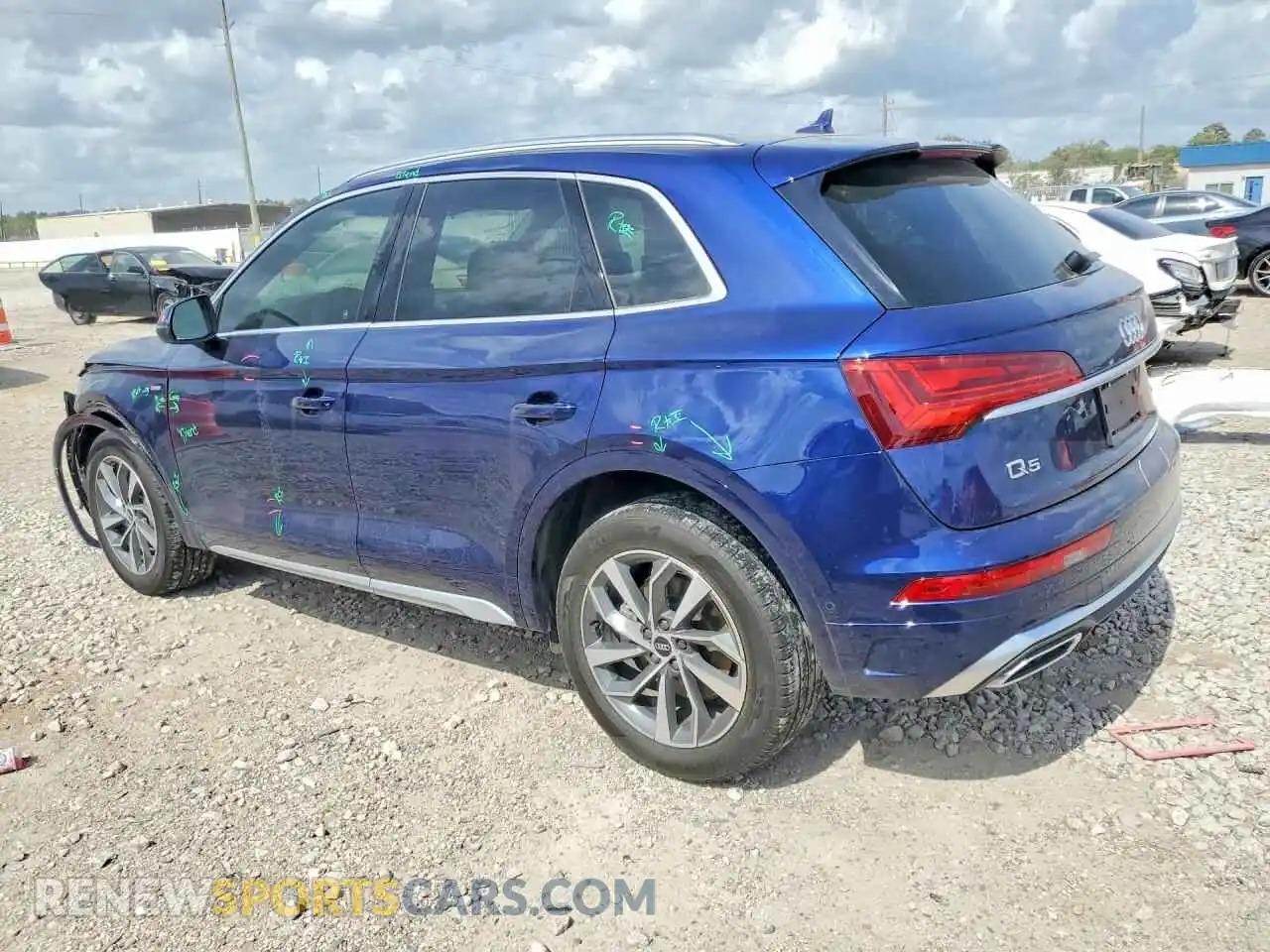 2 Photograph of a damaged car WA1FAAFY4N2066020 AUDI Q5 2022