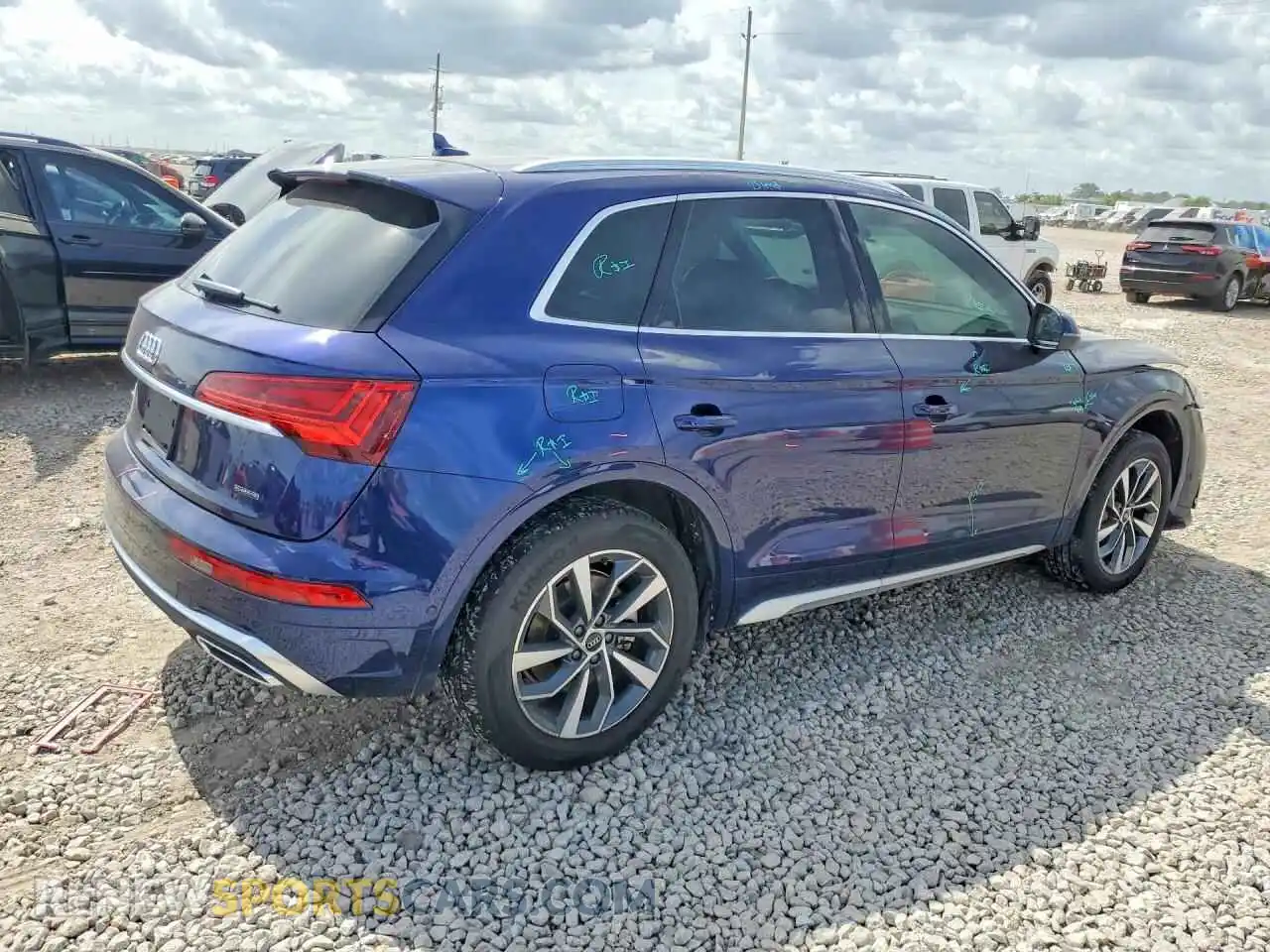 3 Photograph of a damaged car WA1FAAFY4N2066020 AUDI Q5 2022
