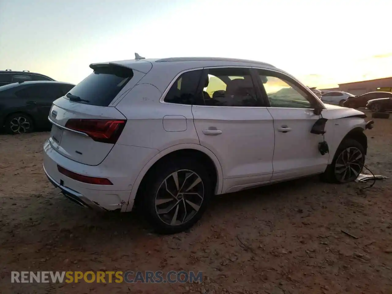 3 Photograph of a damaged car WA1FAAFY5N2027730 AUDI Q5 2022