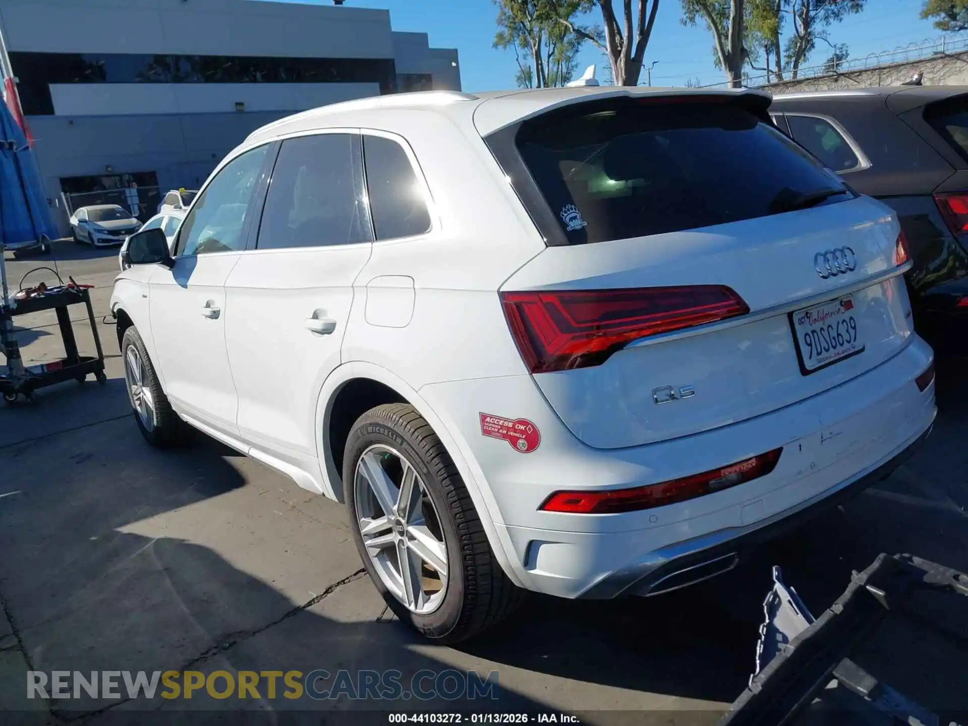 3 Photograph of a damaged car WA1G2AFY0N2018225 AUDI Q5 2022