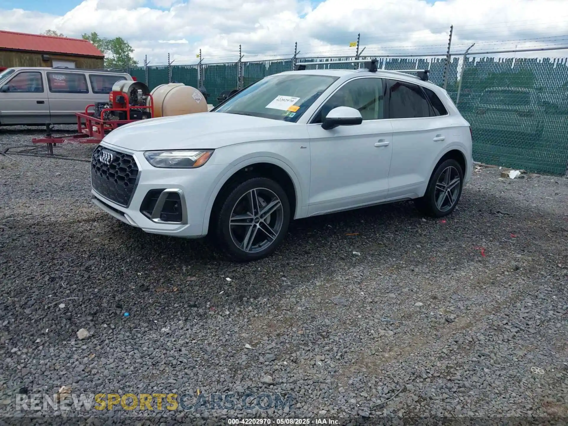 2 Photograph of a damaged car WA1G2AFY9N2006252 AUDI Q5 2022
