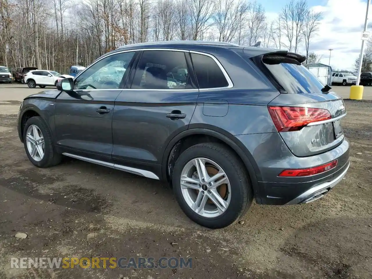 2 Photograph of a damaged car WA1G2AFYXN2082479 AUDI Q5 2022