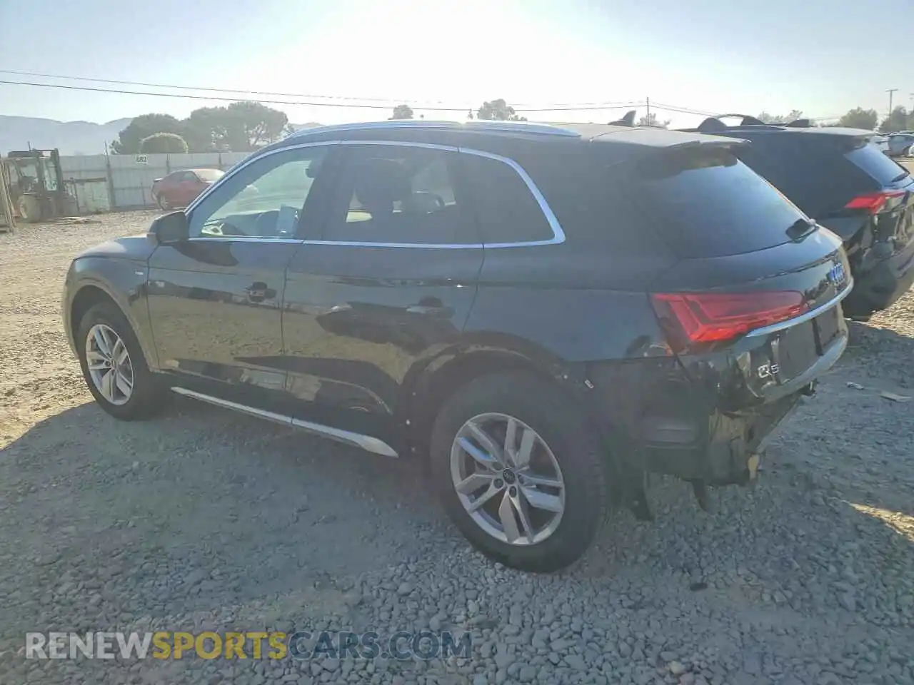 2 Photograph of a damaged car WA1GAAFY1N2060762 AUDI Q5 2022