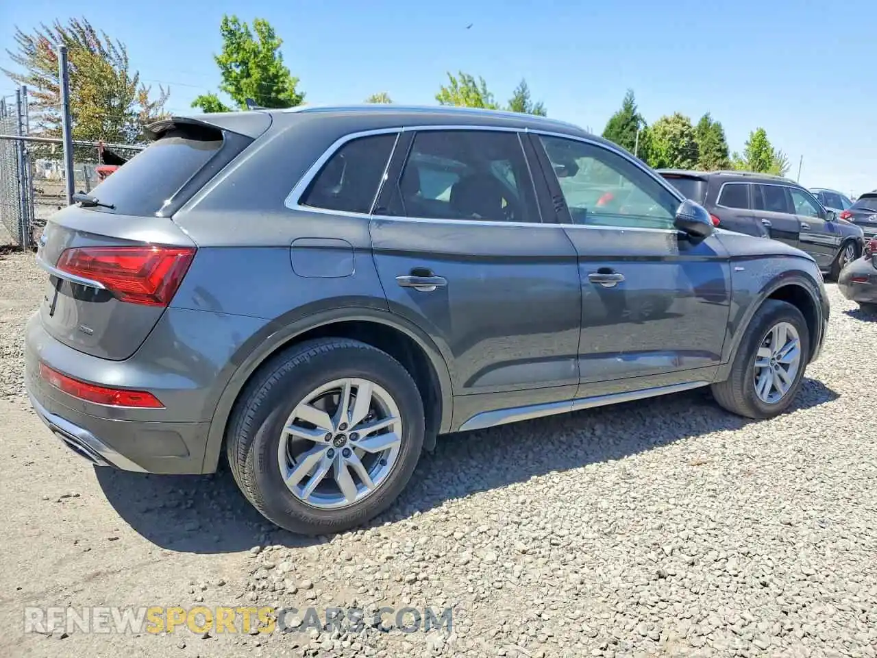 3 Photograph of a damaged car WA1GAAFY1N2102234 AUDI Q5 2022