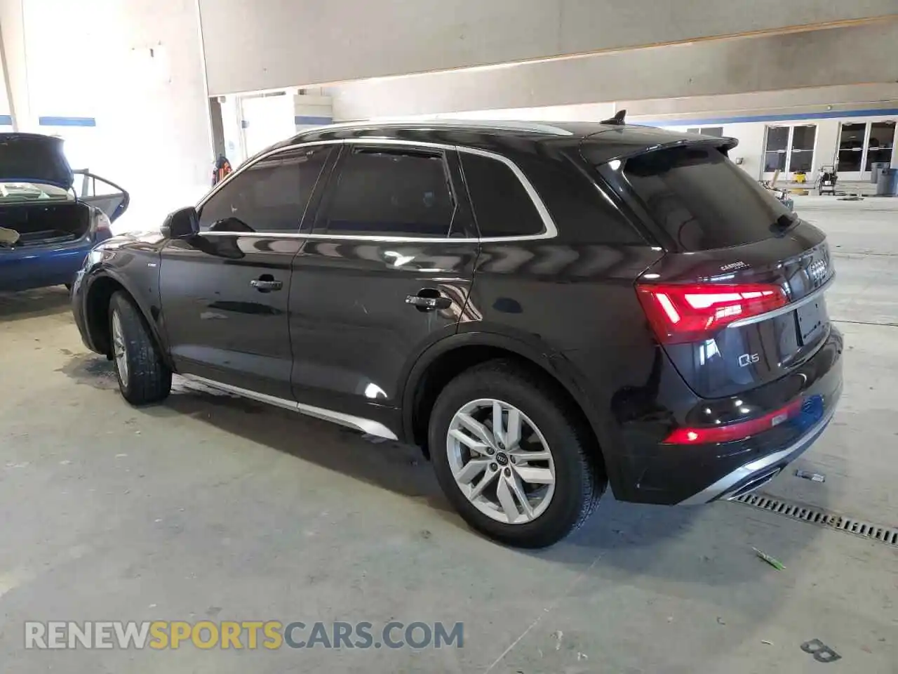 2 Photograph of a damaged car WA1GAAFY2N2079384 AUDI Q5 2022