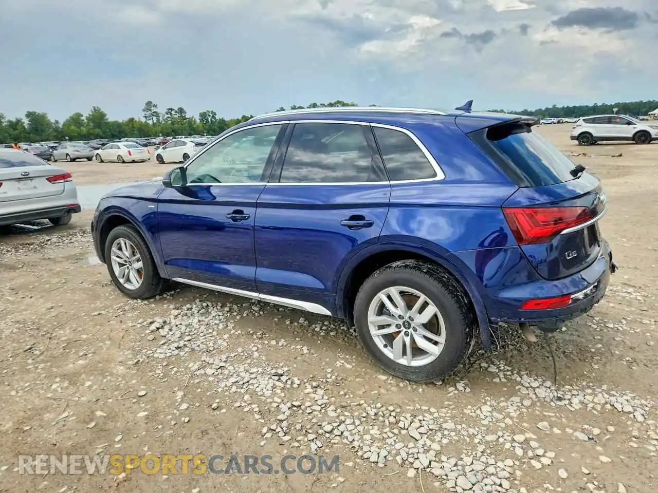 2 Photograph of a damaged car WA1GAAFY7N2012098 AUDI Q5 2022