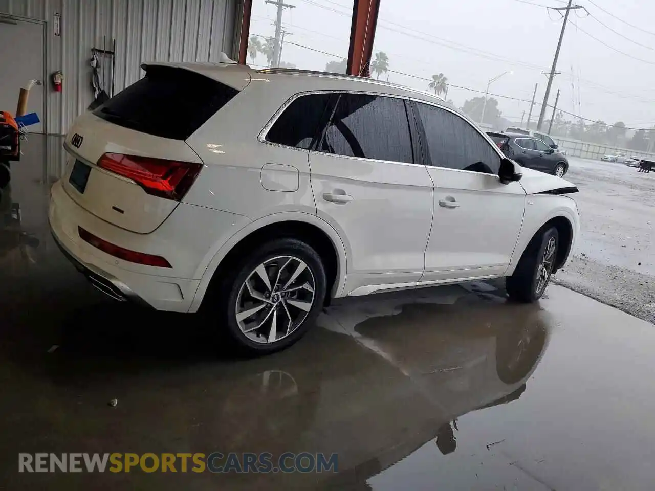 3 Photograph of a damaged car WA1GAAFY8N2098814 AUDI Q5 2022