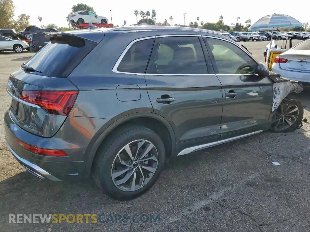 3 Photograph of a damaged car WA1GAAFYXN2080394 AUDI Q5 2022