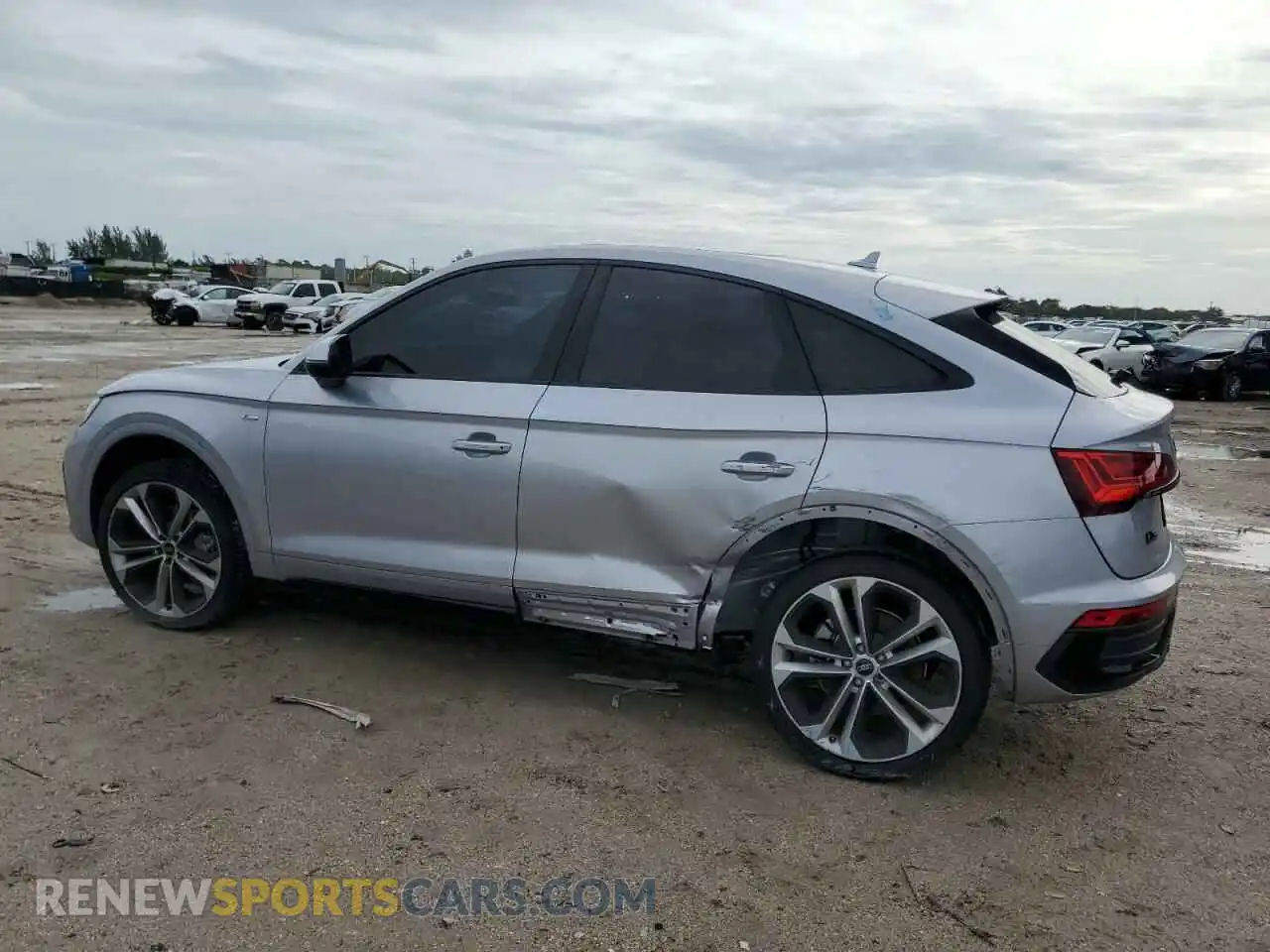 2 Photograph of a damaged car WA15AAFY4P2120933 AUDI Q5 2023