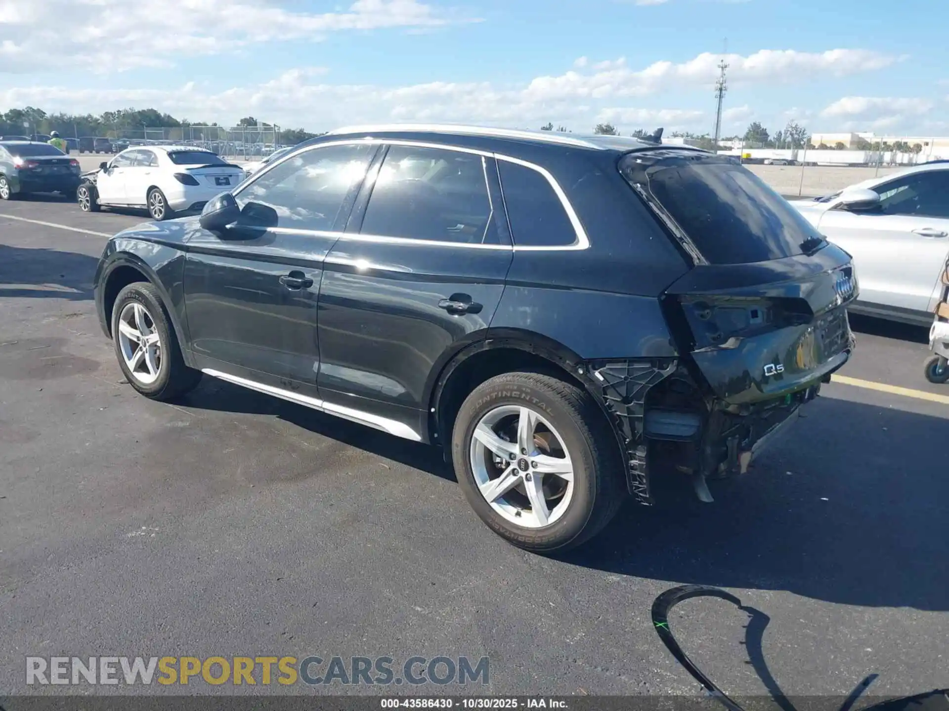 3 fotografías del automóvil dañado WA1ABAFY3P2103715 AUDI Q5 2023