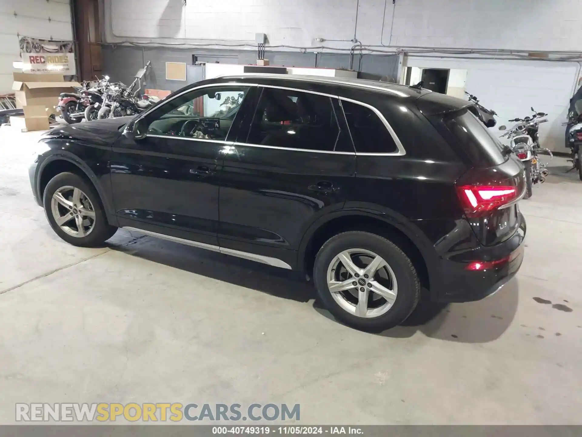 3 Photograph of a damaged car WA1ABAFY4P2095415 AUDI Q5 2023
