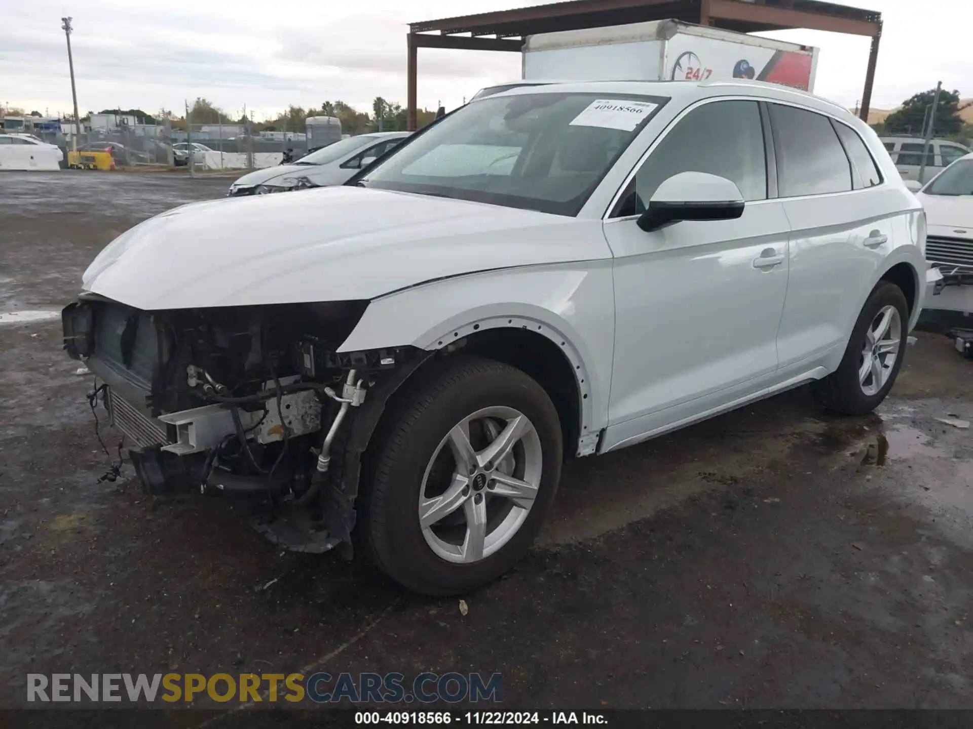 2 fotografías del automóvil dañado WA1ABAFY5P2013742 AUDI Q5 2023