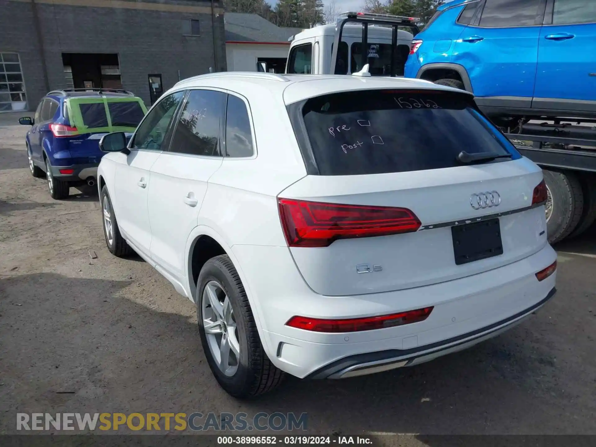 3 Photograph of a damaged car WA1ABAFY9P2086144 AUDI Q5 2023