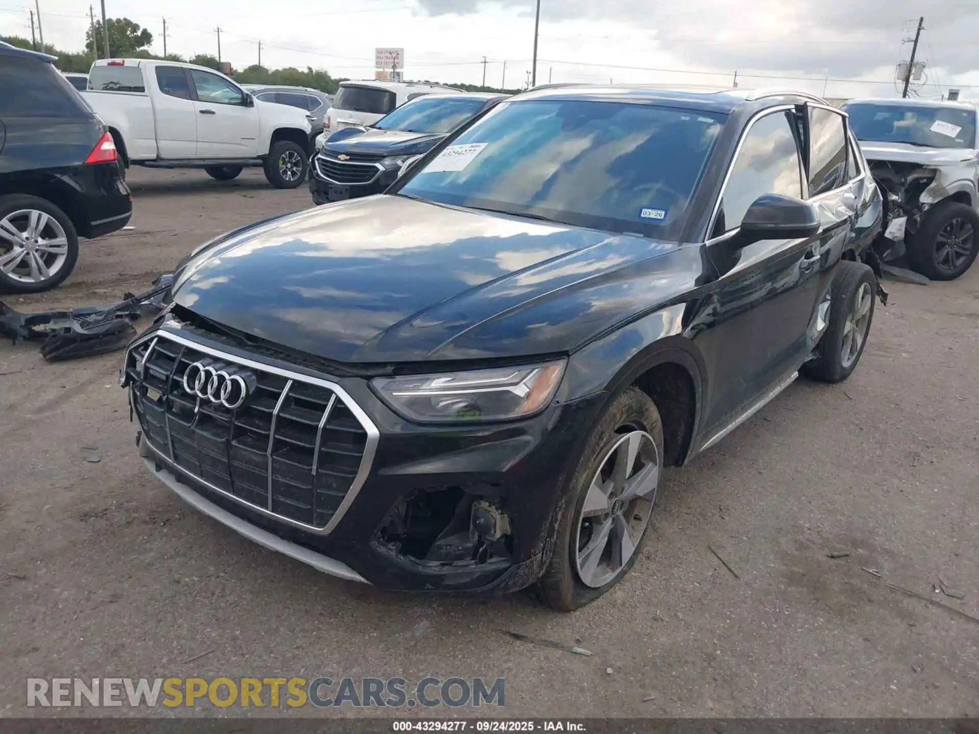 2 Photograph of a damaged car WA1BBAFY0P2106589 AUDI Q5 2023