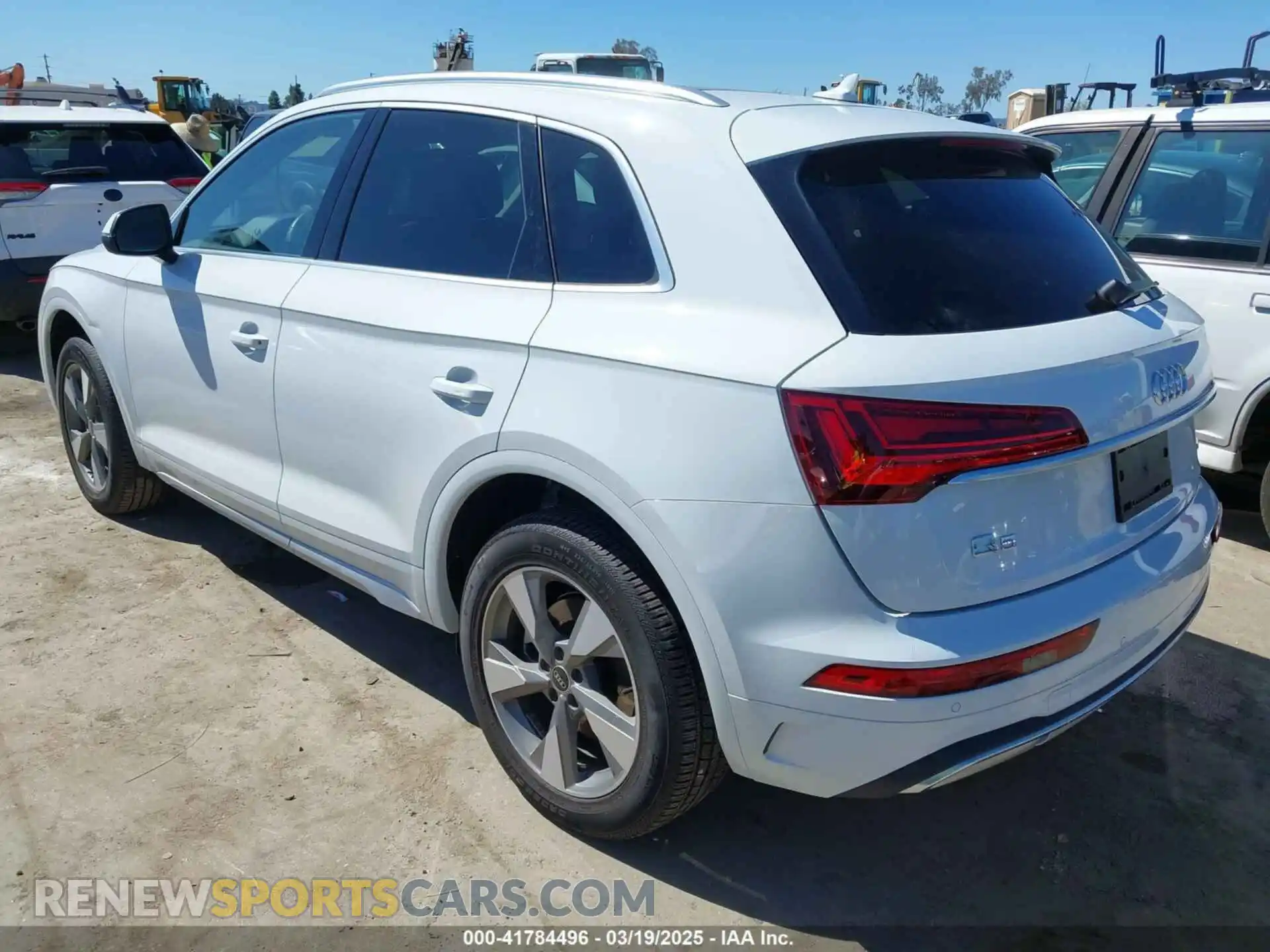 3 Photograph of a damaged car WA1BBAFY1P2007702 AUDI Q5 2023