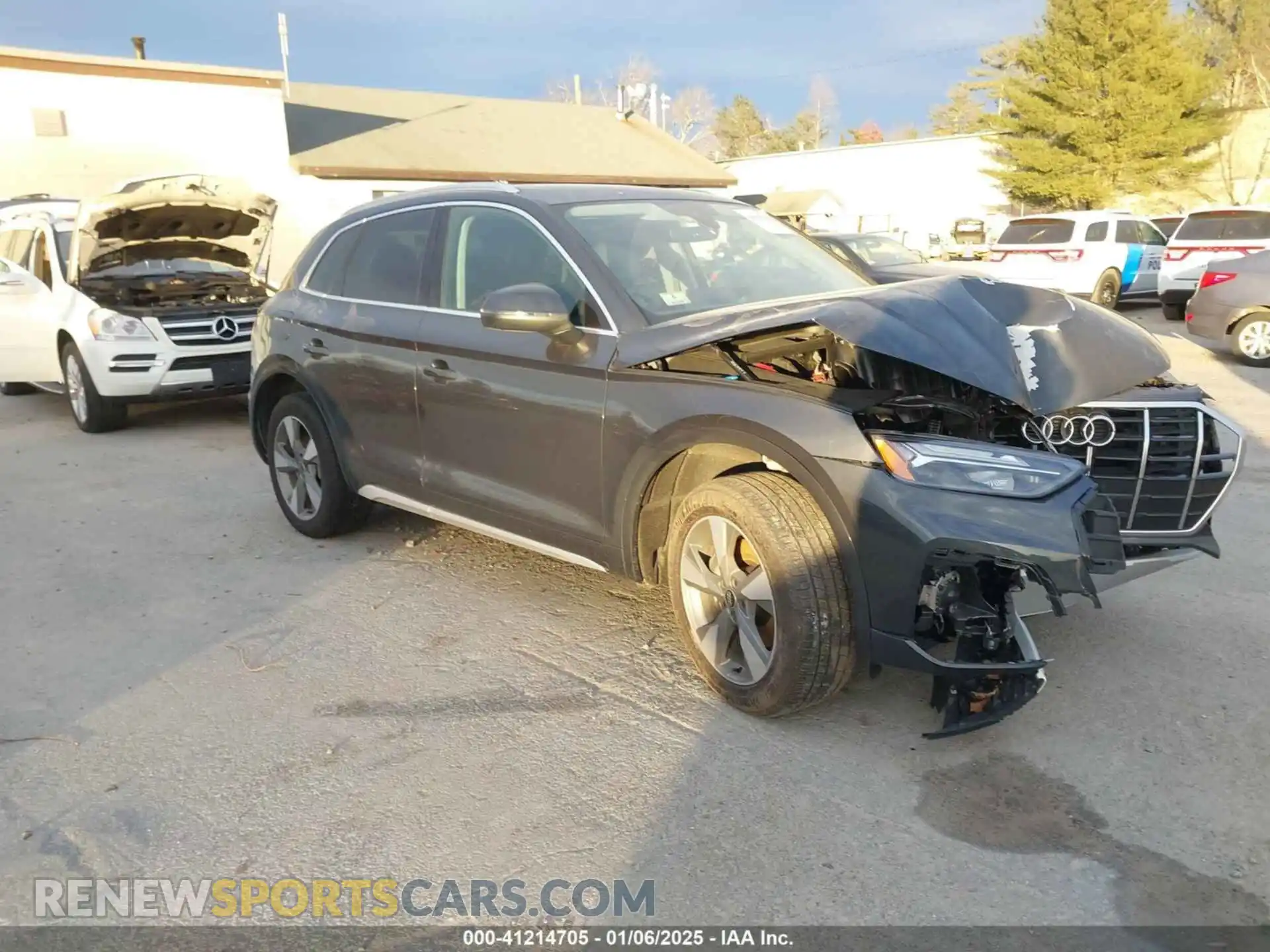 1 Photograph of a damaged car WA1BBAFY2P2163408 AUDI Q5 2023