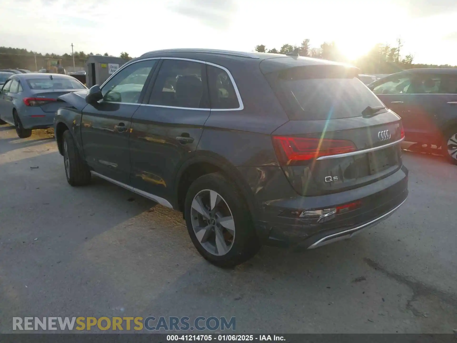 3 Photograph of a damaged car WA1BBAFY2P2163408 AUDI Q5 2023