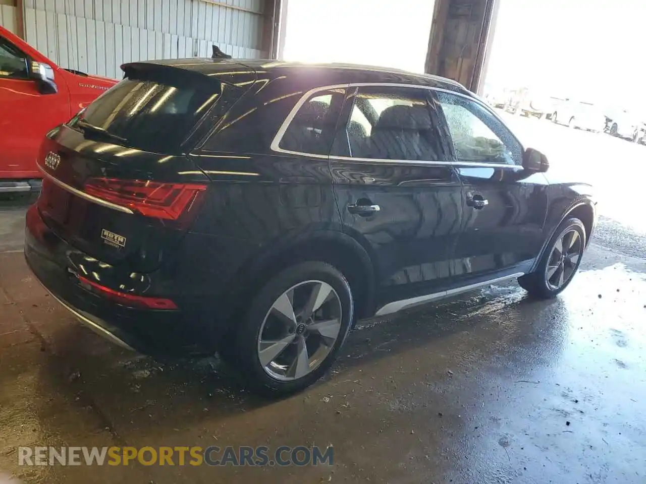 3 Photograph of a damaged car WA1BBAFY6P2047225 AUDI Q5 2023
