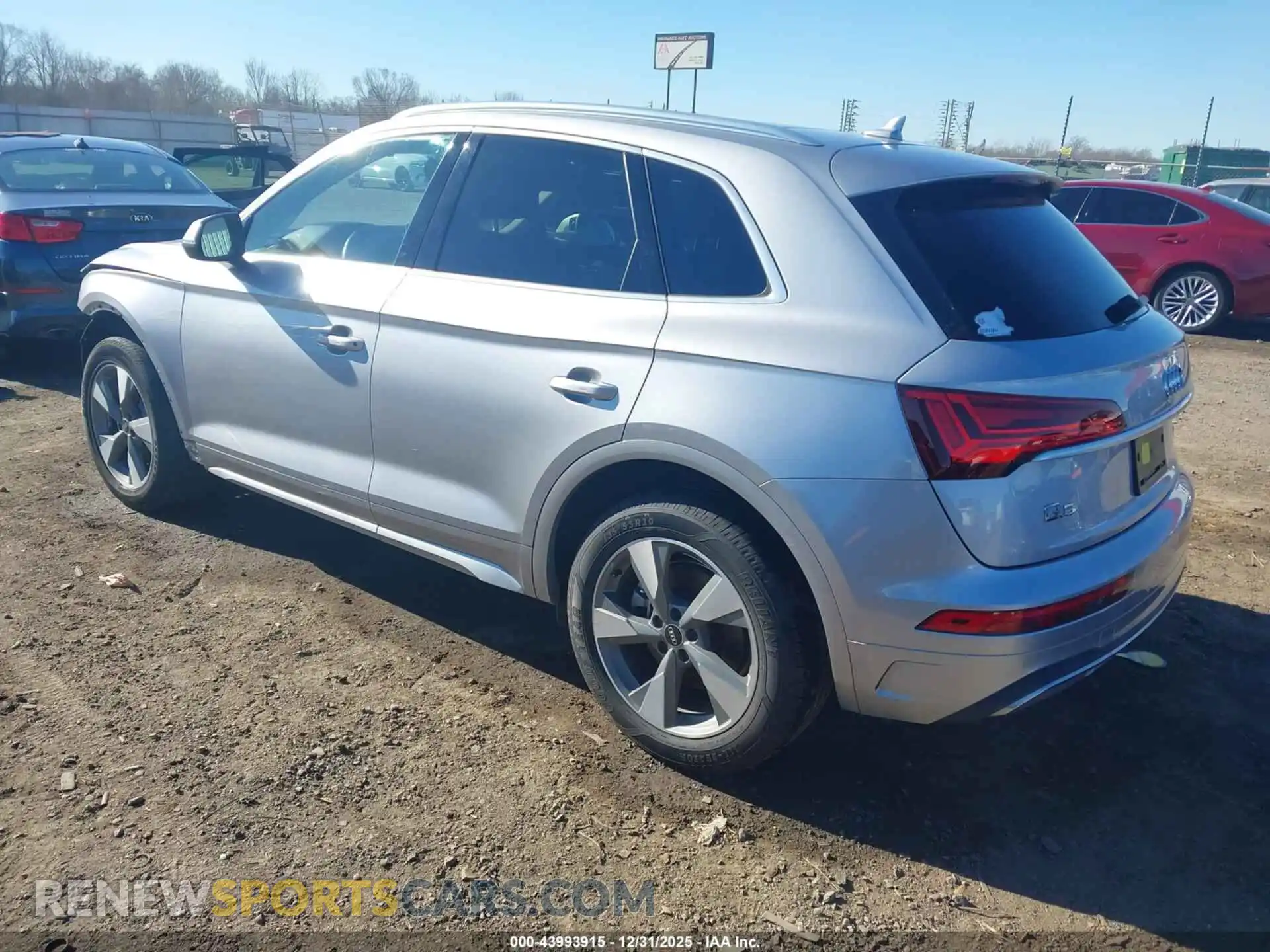 3 Photograph of a damaged car WA1BBAFYXP2016818 AUDI Q5 2023