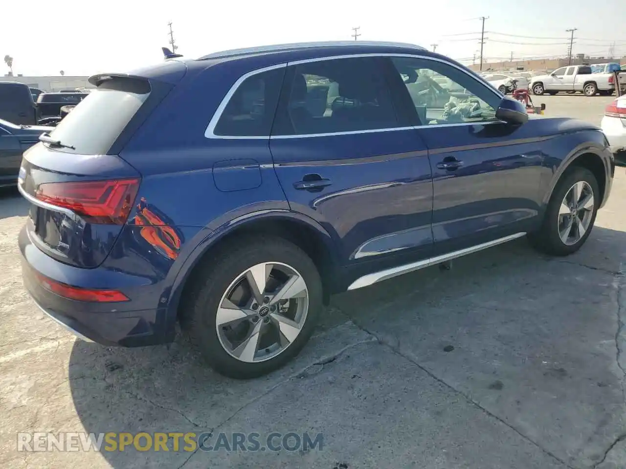 3 Photograph of a damaged car WA1CBAFYXP2066266 AUDI Q5 2023