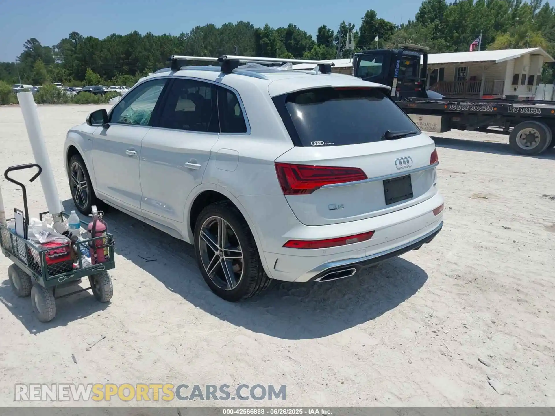 3 Photograph of a damaged car WA1E2AFY3P2087775 AUDI Q5 2023