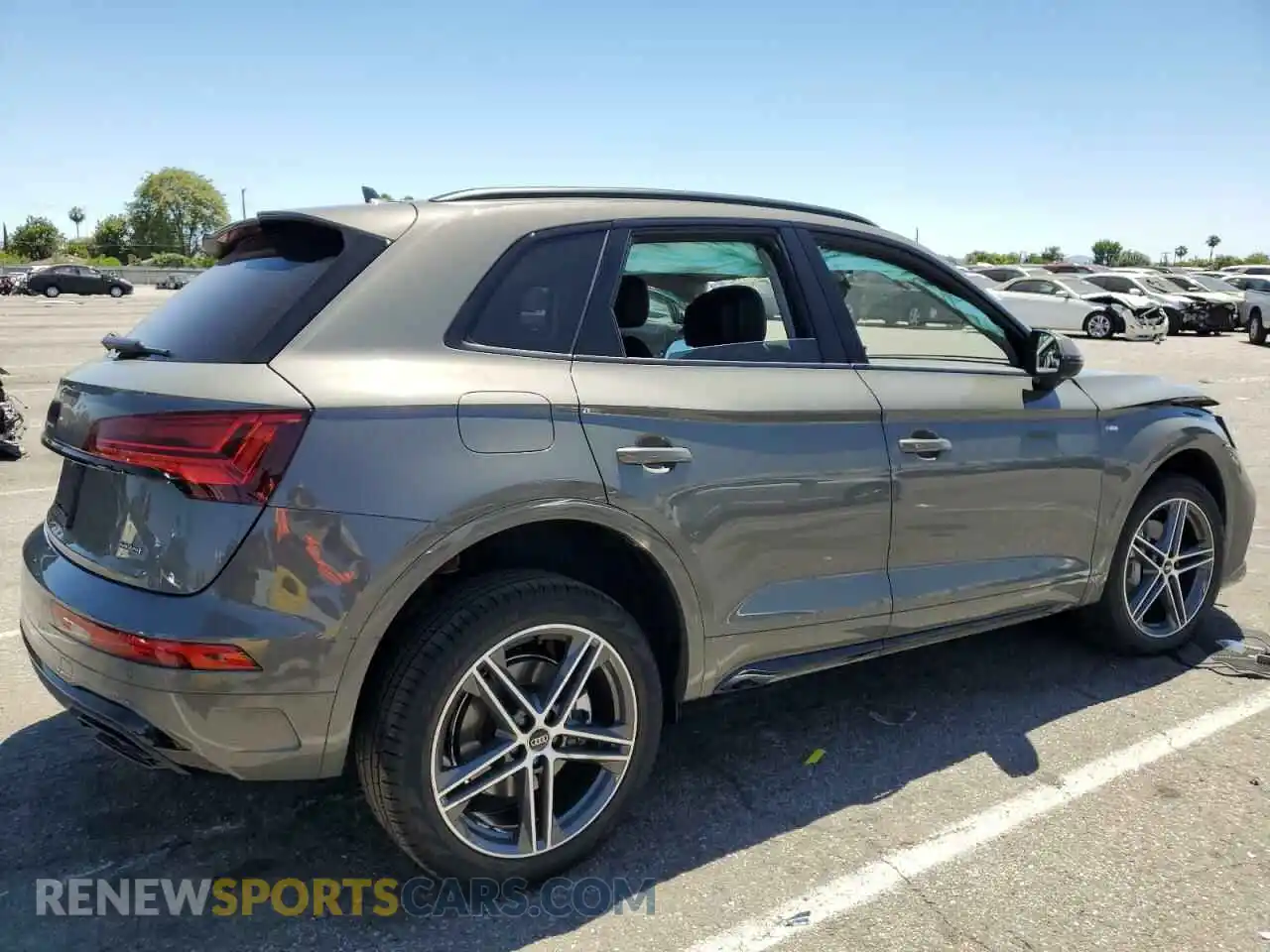3 Photograph of a damaged car WA1E2AFY4P2073769 AUDI Q5 2023