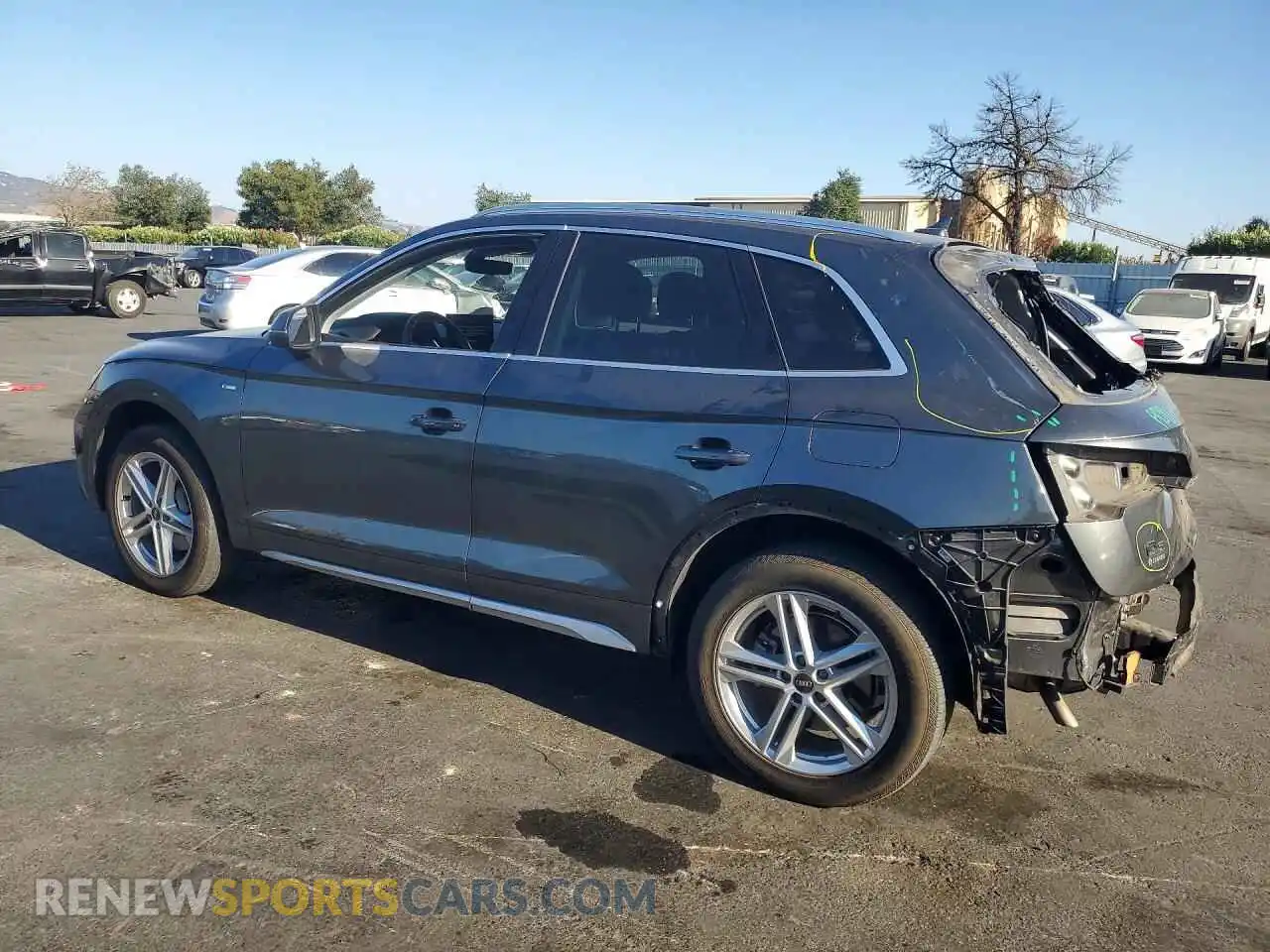 2 Photograph of a damaged car WA1E2AFY4P2141102 AUDI Q5 2023