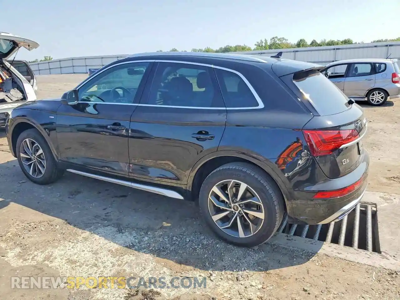 2 Фотография поврежденного автомобиля WA1EAAFY0P2113073 AUDI Q5 2023