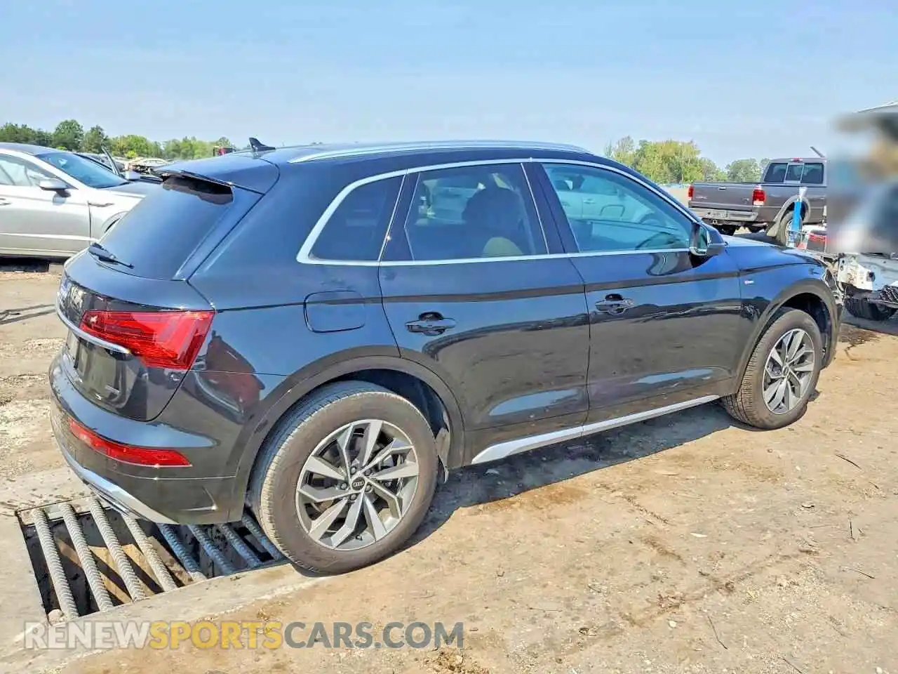3 Фотография поврежденного автомобиля WA1EAAFY0P2113073 AUDI Q5 2023