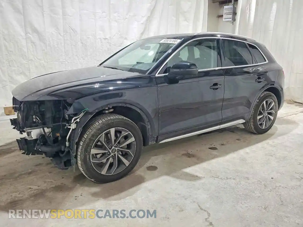 1 Photograph of a damaged car WA1EAAFY2P2016327 AUDI Q5 2023