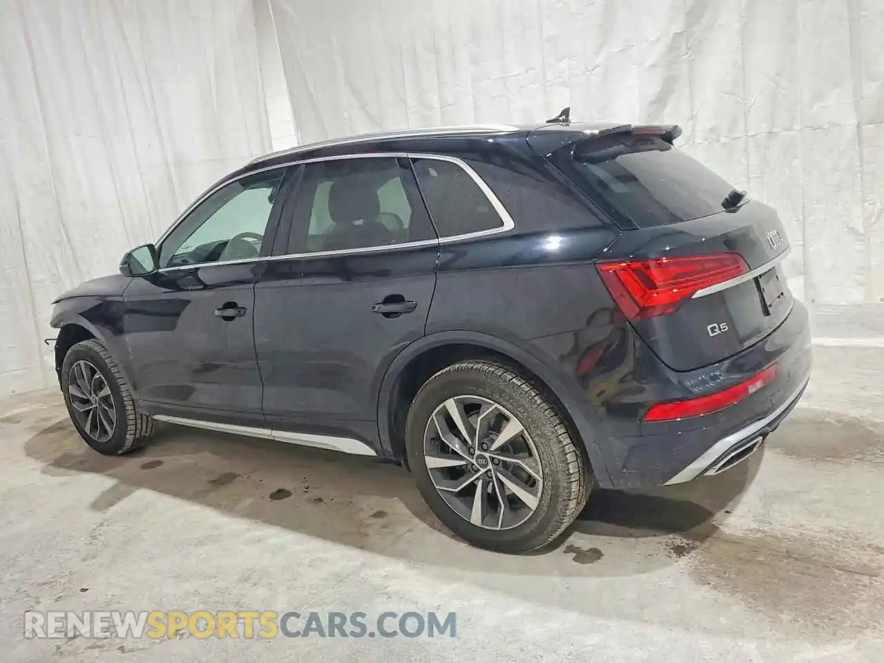 2 Photograph of a damaged car WA1EAAFY2P2016327 AUDI Q5 2023