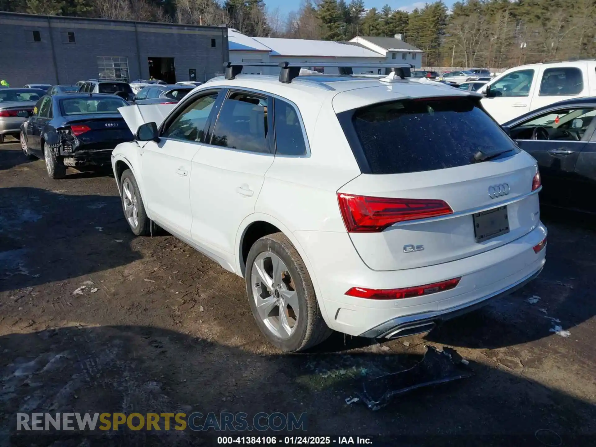 3 Photograph of a damaged car WA1EAAFY2P2040188 AUDI Q5 2023