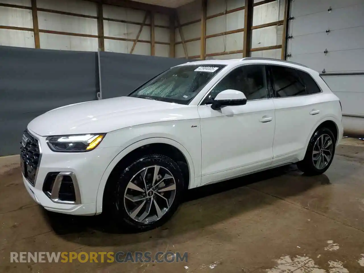 1 Photograph of a damaged car WA1EAAFY2P2058352 AUDI Q5 2023