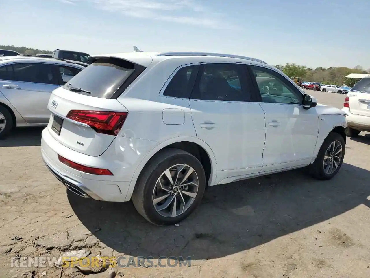 3 Photograph of a damaged car WA1EAAFY2P2090931 AUDI Q5 2023
