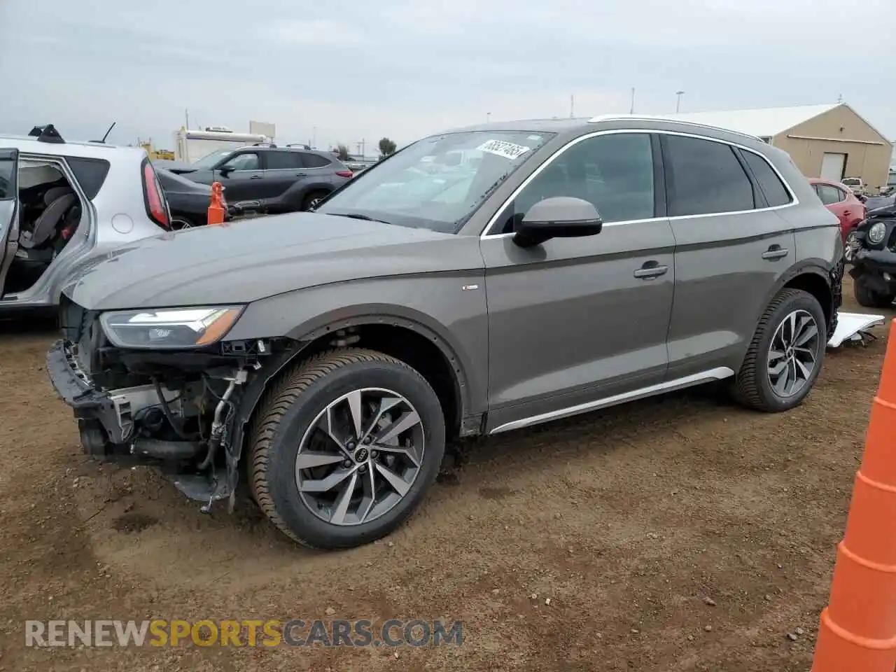 1 Photograph of a damaged car WA1EAAFY2P2108697 AUDI Q5 2023