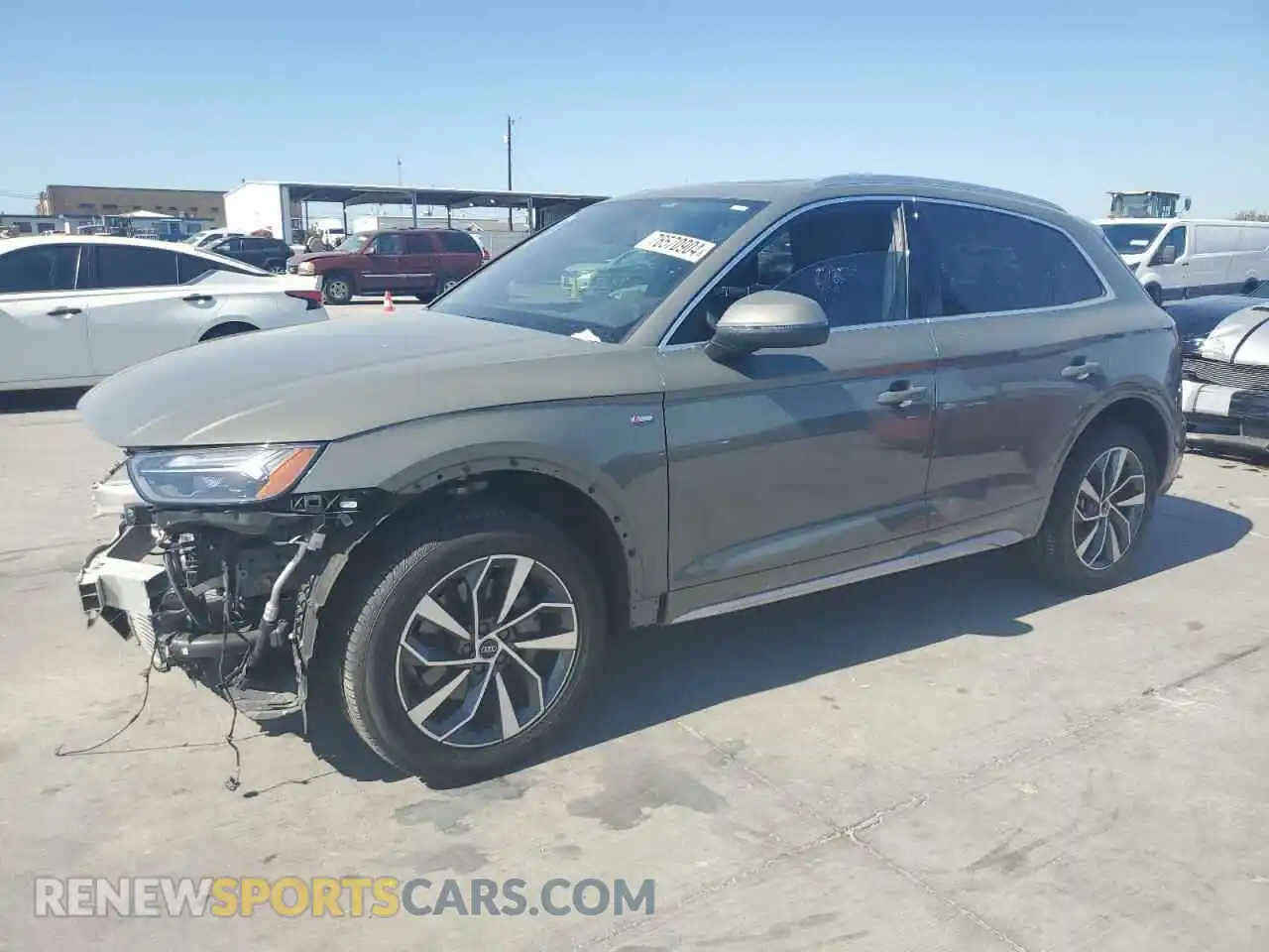 1 Photograph of a damaged car WA1EAAFY2P2114225 AUDI Q5 2023
