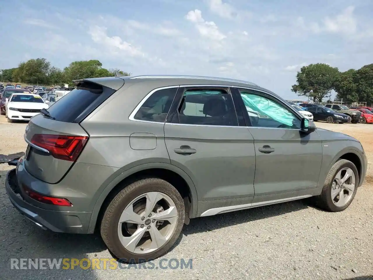 3 Photograph of a damaged car WA1EAAFY4P2070292 AUDI Q5 2023
