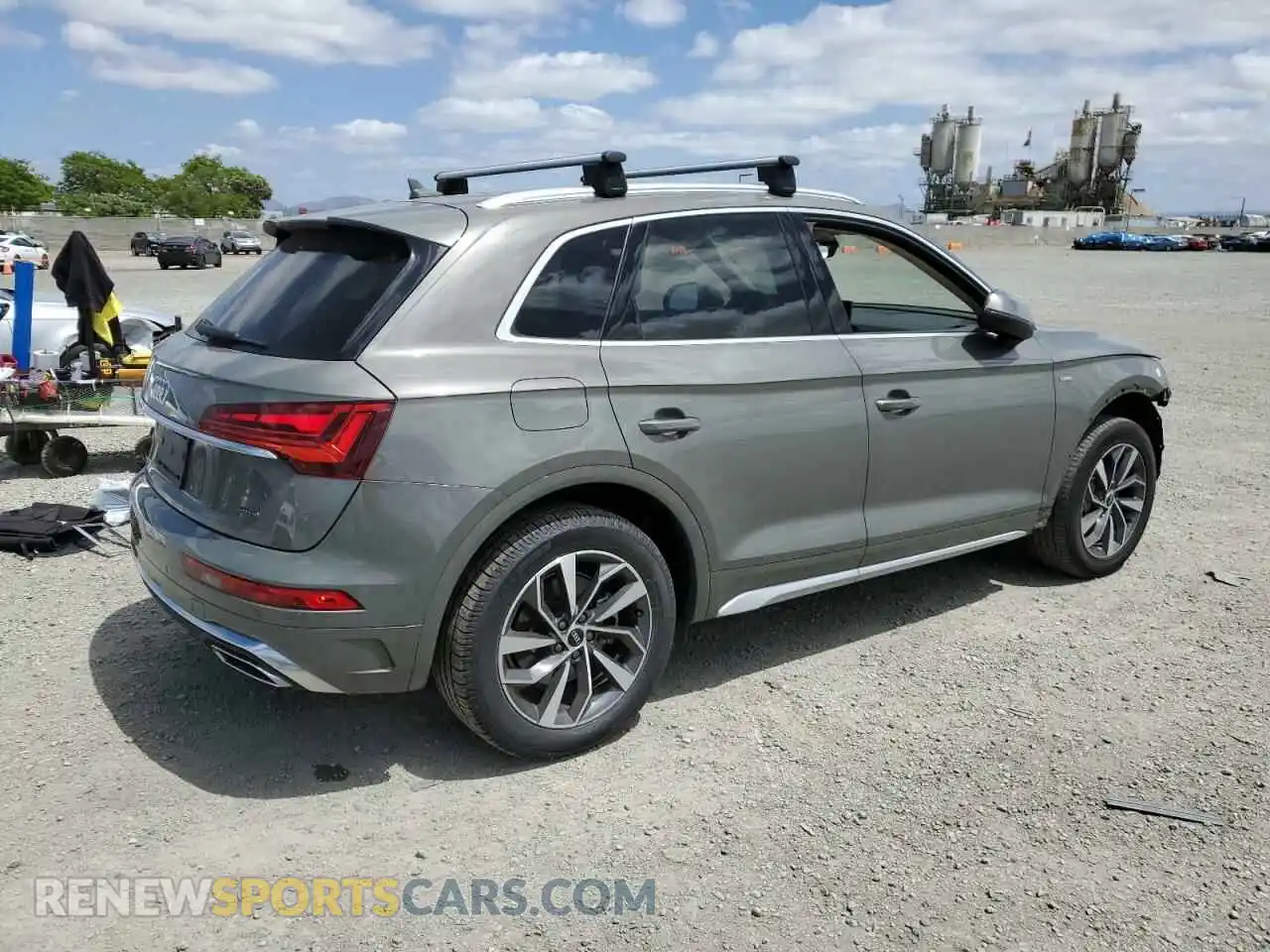 3 Photograph of a damaged car WA1EAAFY5P2059690 AUDI Q5 2023