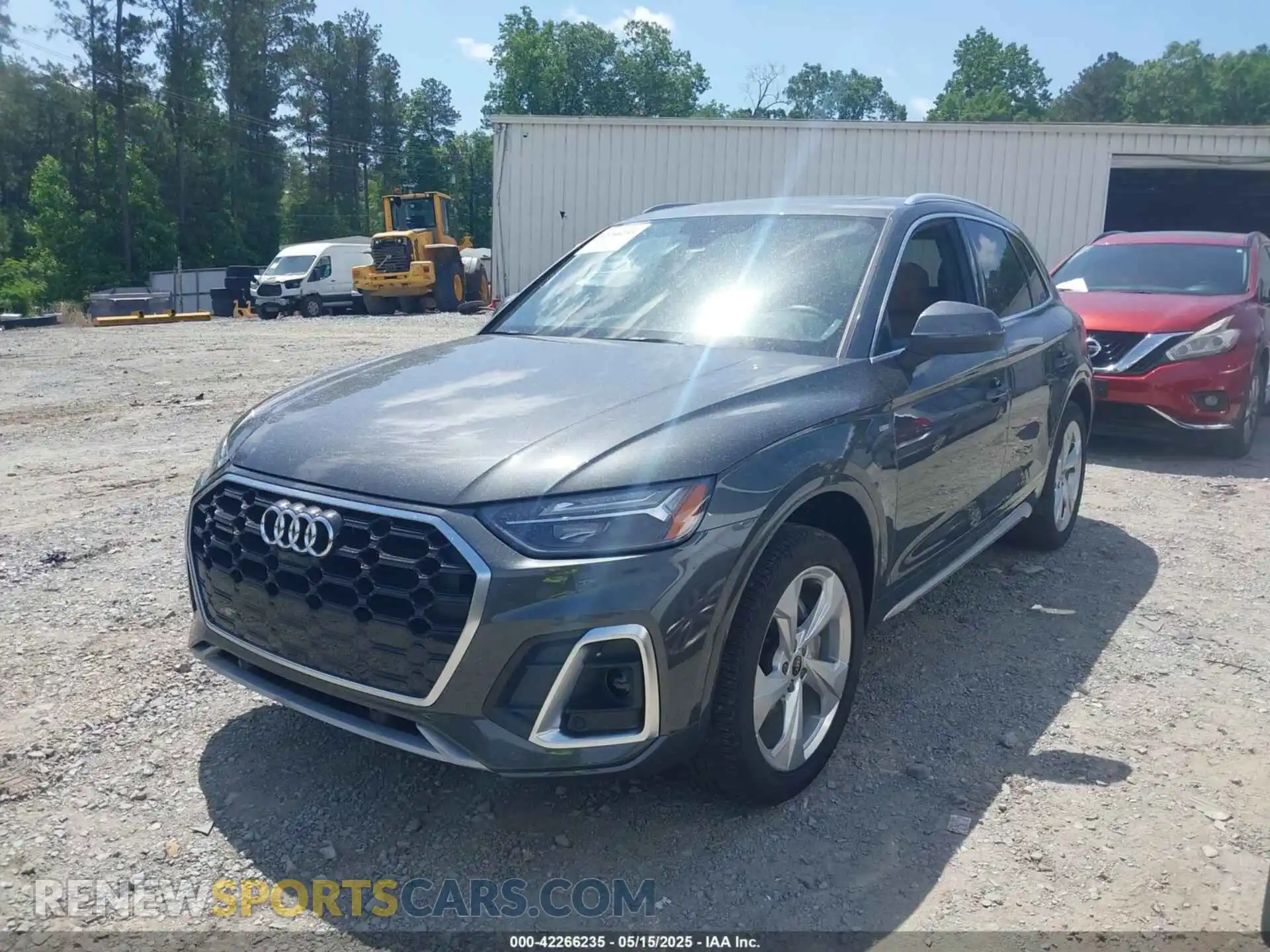 2 Photograph of a damaged car WA1EAAFY6P2016122 AUDI Q5 2023