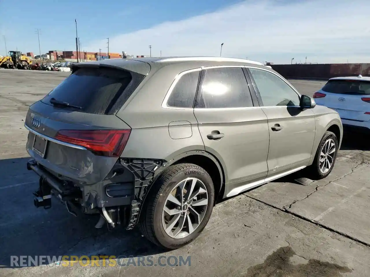 3 Photograph of a damaged car WA1EAAFY6P2036063 AUDI Q5 2023