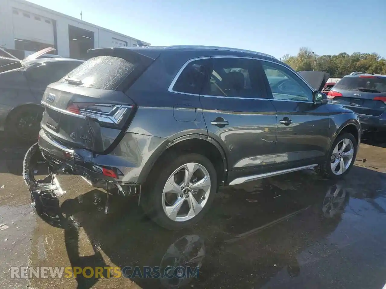 3 Photograph of a damaged car WA1EAAFY6P2197867 AUDI Q5 2023