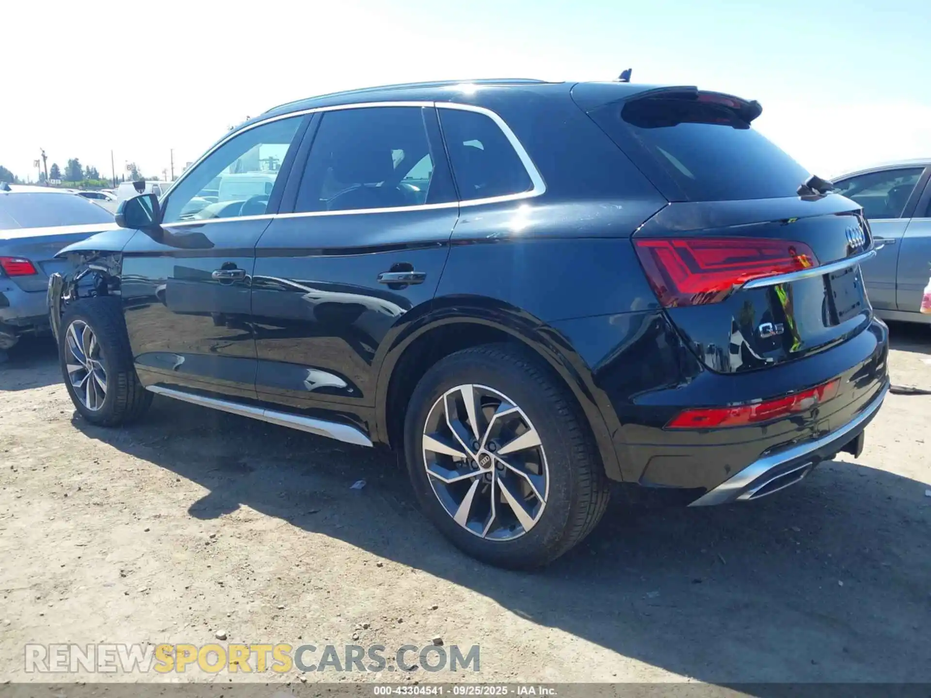 3 Photograph of a damaged car WA1EAAFY7P2117850 AUDI Q5 2023