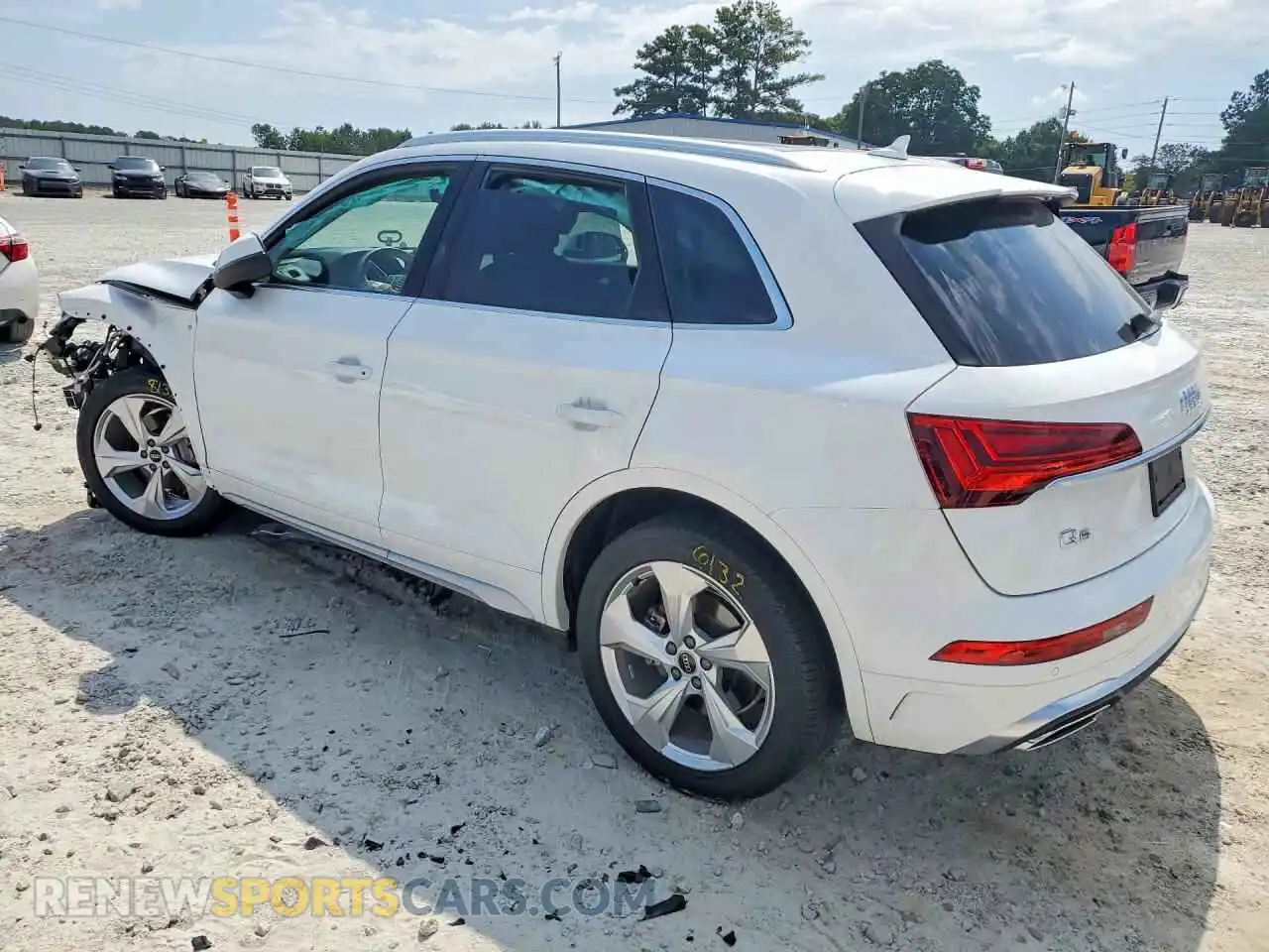 2 fotografías del automóvil dañado WA1EAAFY8P2003369 AUDI Q5 2023