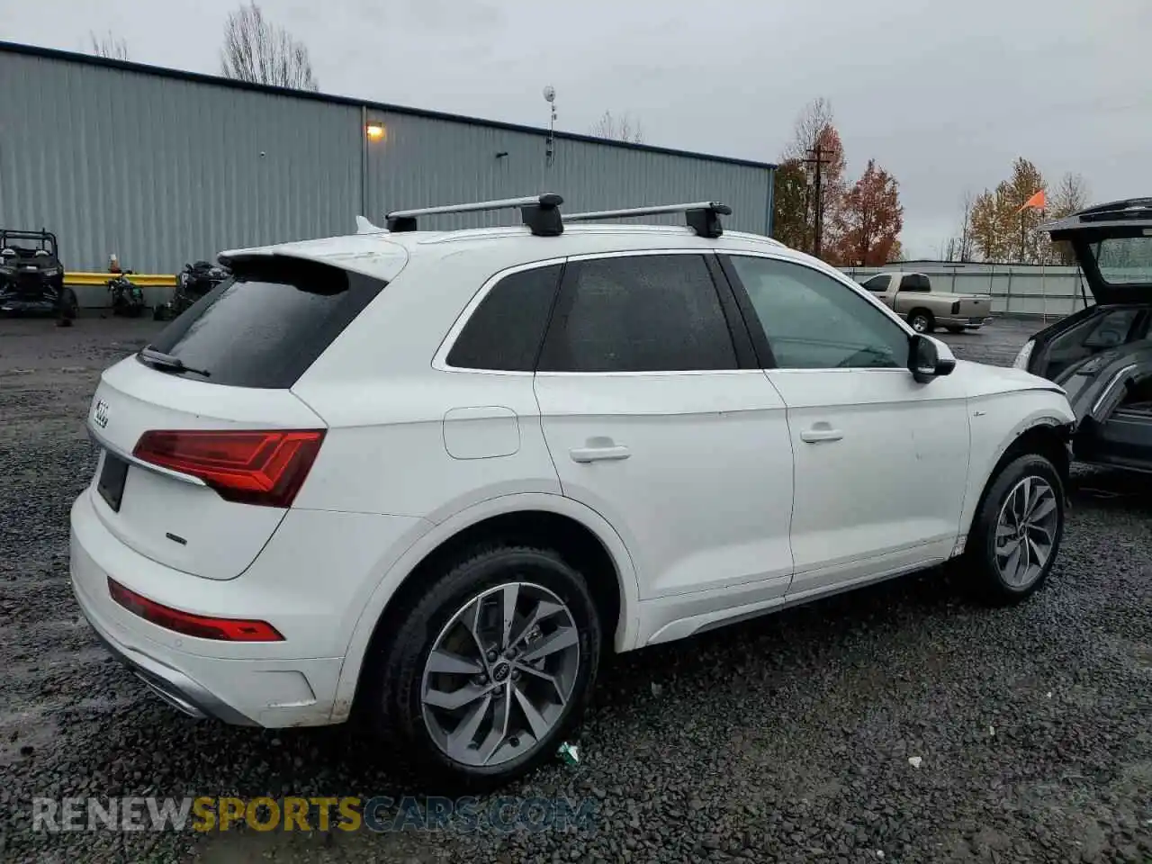 3 Photograph of a damaged car WA1EAAFY8P2115461 AUDI Q5 2023