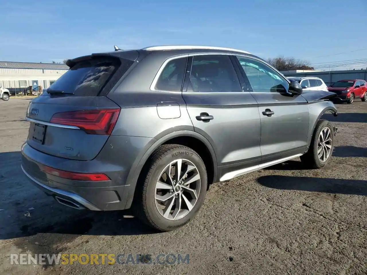 3 Photograph of a damaged car WA1EAAFYXP2018620 AUDI Q5 2023