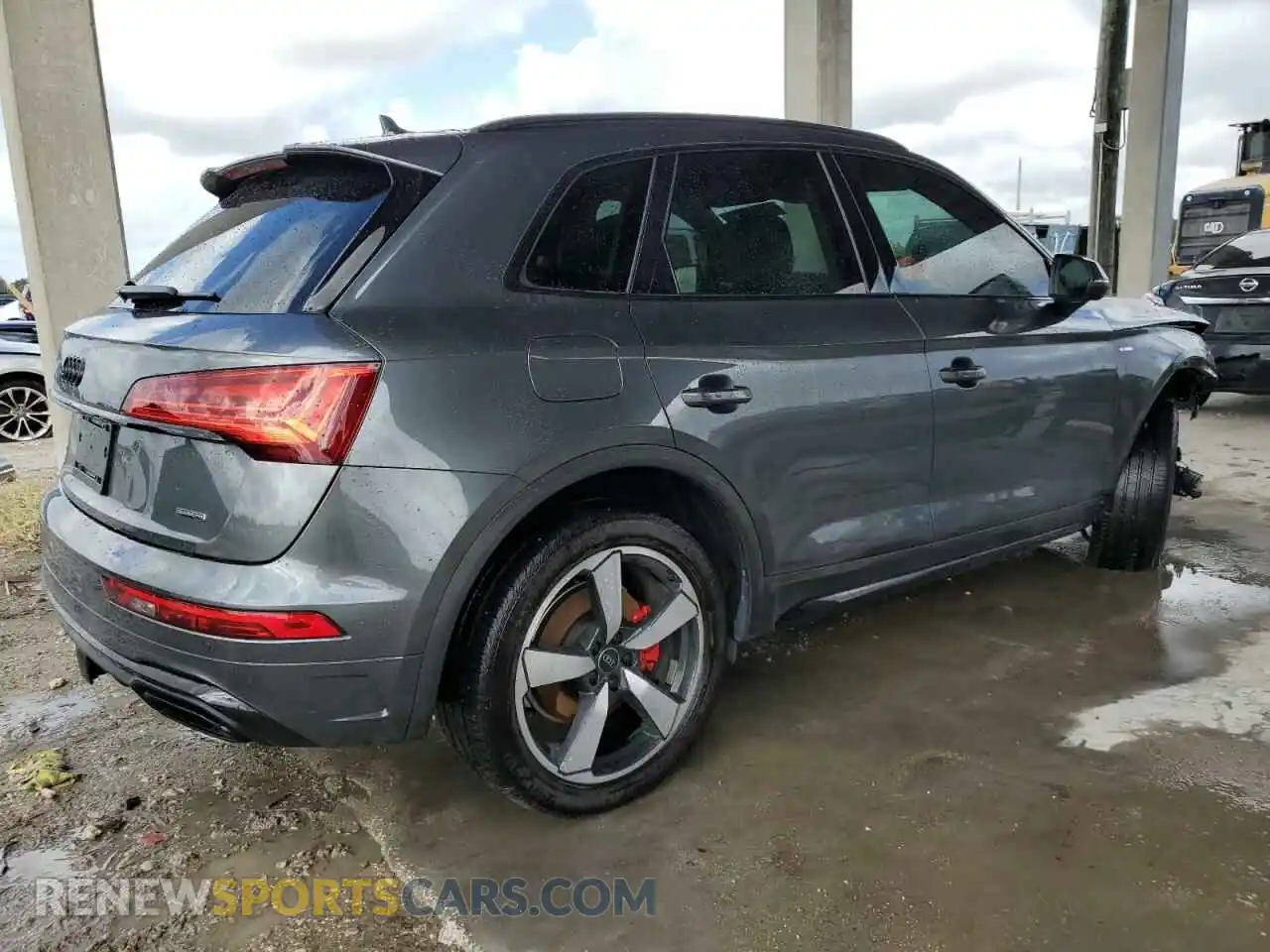 3 Photograph of a damaged car WA1EAAFYXP2193207 AUDI Q5 2023