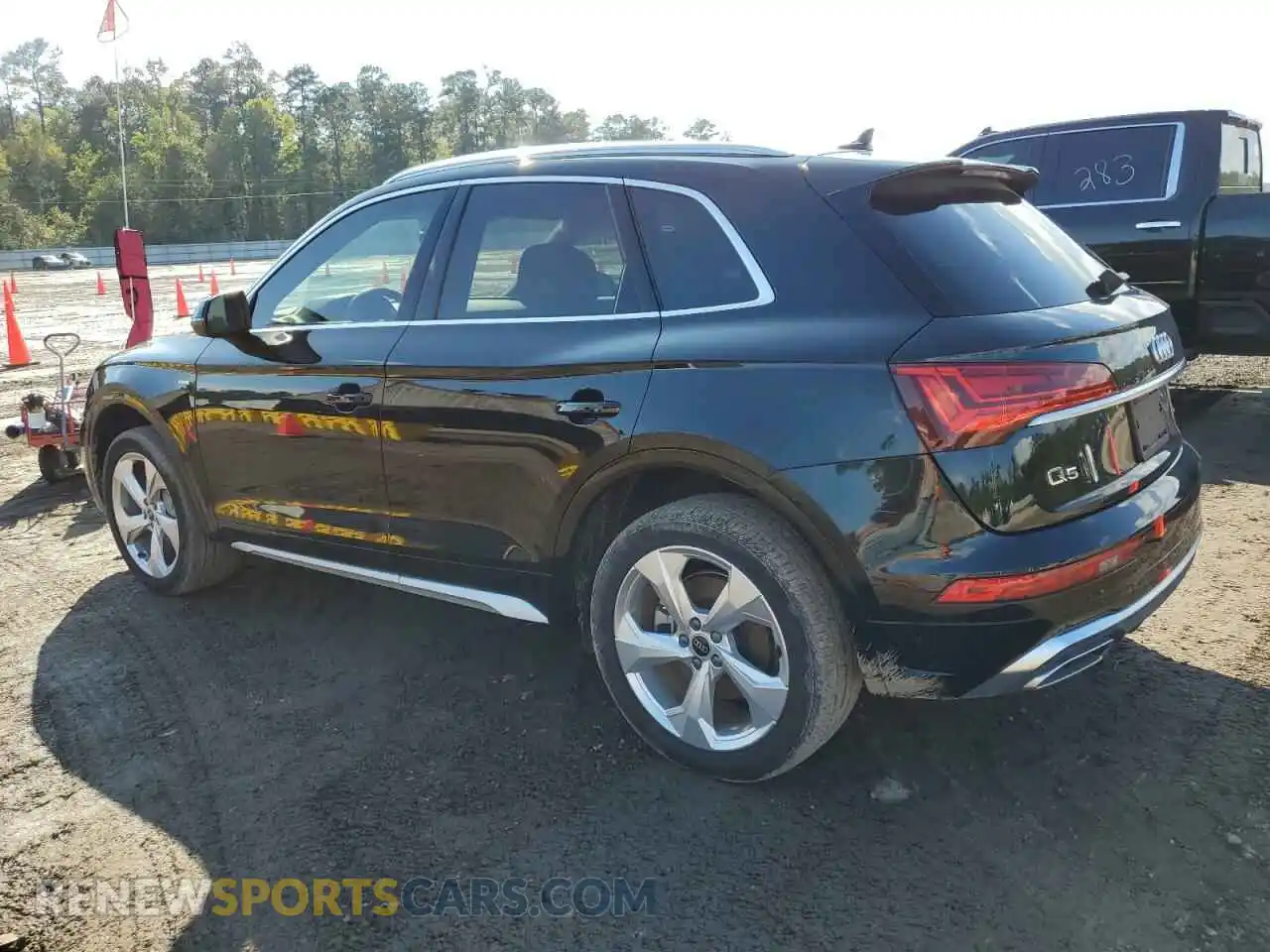 2 Фотография поврежденного автомобиля WA1EABFY8P2069068 AUDI Q5 2023