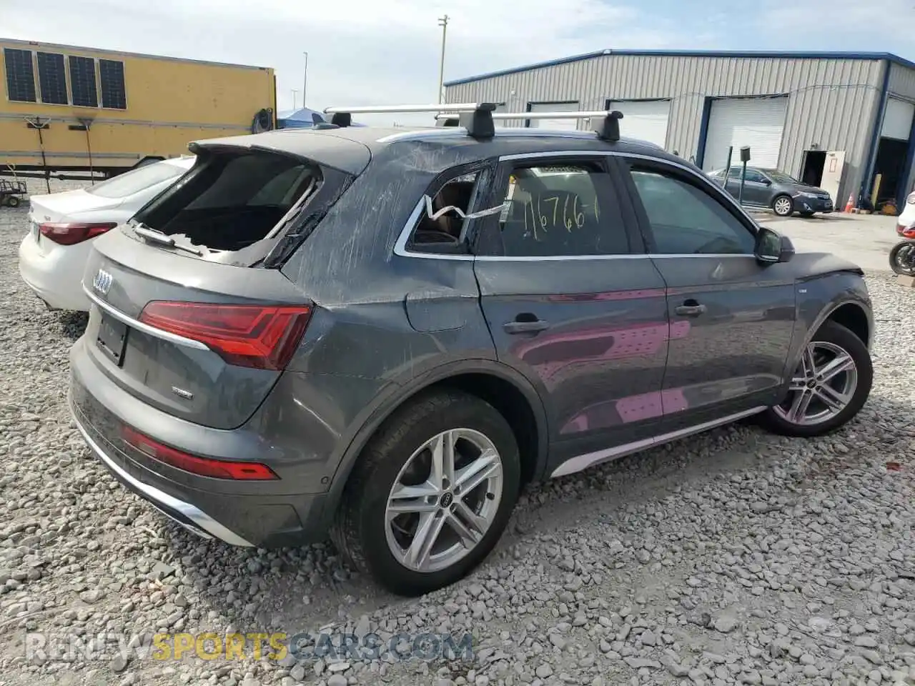 3 Photograph of a damaged car WA1F2AFY5P2031566 AUDI Q5 2023